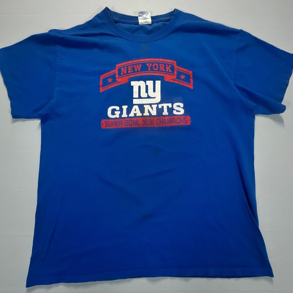 Gildan New York Giants Super Bowl XLVI Champions Blue Graphic T-Shirt Mens Large